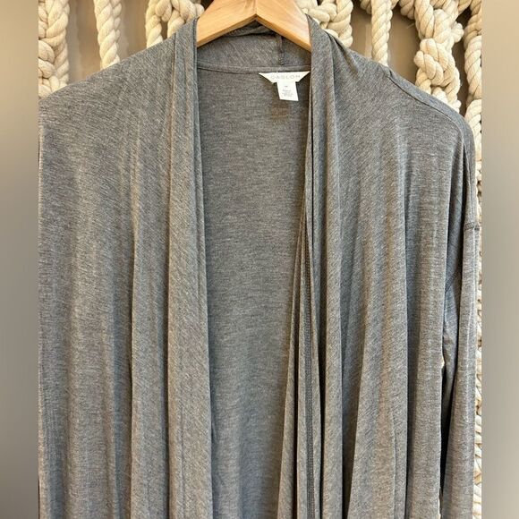 Caslon Off Duty Gray Long Convertible Cardigan - Picture 7 of 15